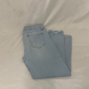JUSTUSA Lightwash Lightly Distressed Mid rise Skinny Jeans size 30